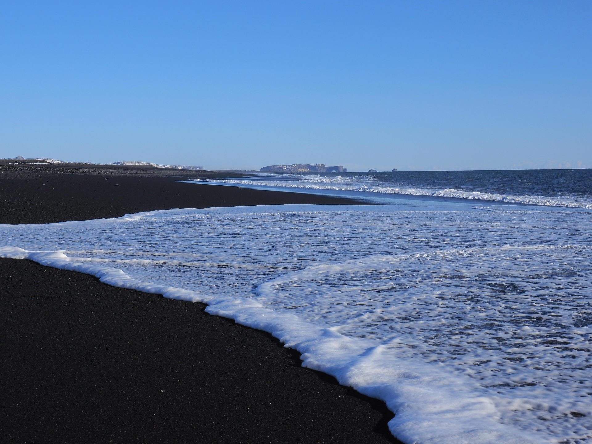 Sacred Hawaiian Spaces for Buying Homes and Investment Properties – Kaimū Beach